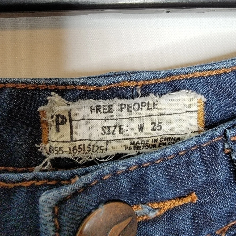 FREE PEOPLE URBAN OUTFITTER Faded skinny Crop jean - Picture 7 of 13